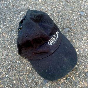 BLACK LAND ROVER HAT